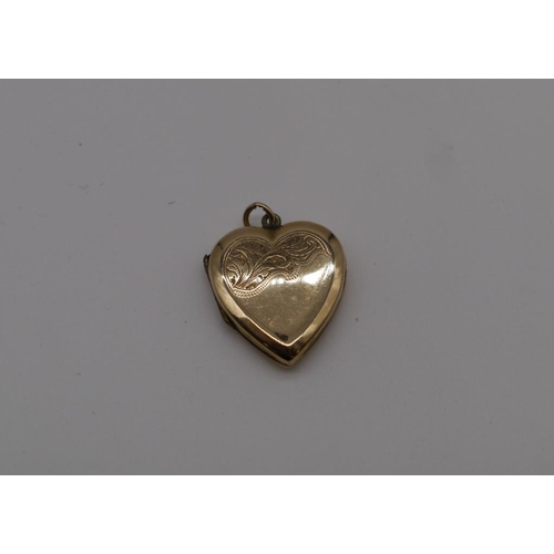 441 - 9ct Gold locket