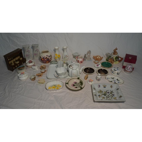 465 - Large quantity of assorted china including Masons, Viceroy and Bosch
