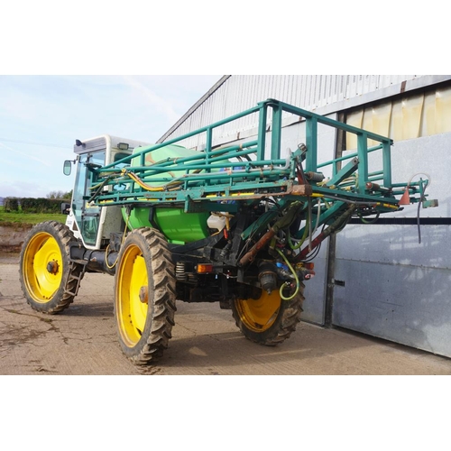 75 - Clayton C4105 load carrying tractor. 4 Wheel steer, 7860hrs, fitted with 16M/2400Litre demountable s... 