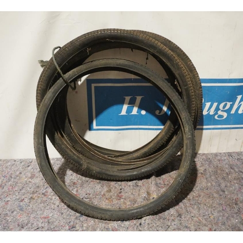 38 - 6 Autocycle tyres. NOS