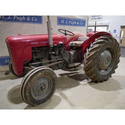 187 - Massey Ferguson 35 tractor. Runs. Early restoration. Needs battery. SN. SNMY329209. Reg. ENP 57B. V5