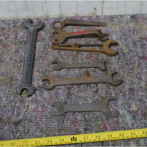 46 - Mixed spanners to include Wolseley, Austin and Massey Ferguson