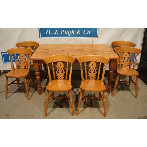 170 - Pine table and 6 chairs 60x35