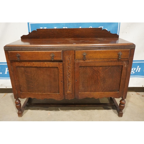 193 - Oak sideboard 53x36