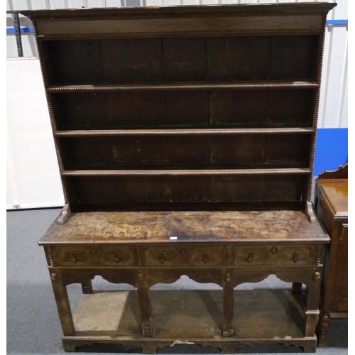 194 - Welsh dresser with 3 drawers 77x61