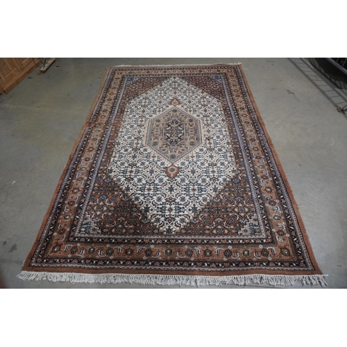 267 - Indo Persian patterned wool rug 120x78