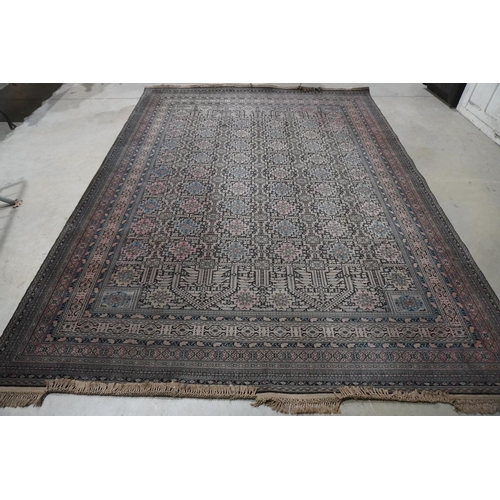 271 - Pine and blue patterned rug 145x108