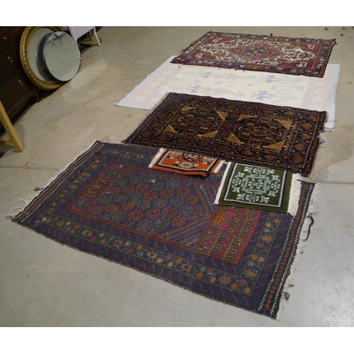 277 - Prayer mats ad 3 various sized rugs