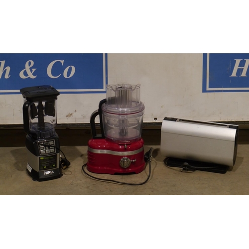 329 - Electric toaster, Ninja juicer and Kitchenaid blender