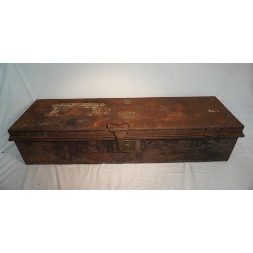 668 - Metal storage trunk 42x9x12