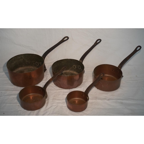 742 - Set of 5 graduated French copper saucepans