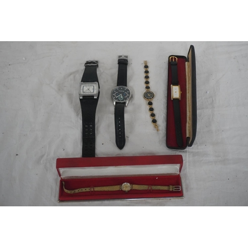 838 - 6 - Assorted wristwatches
