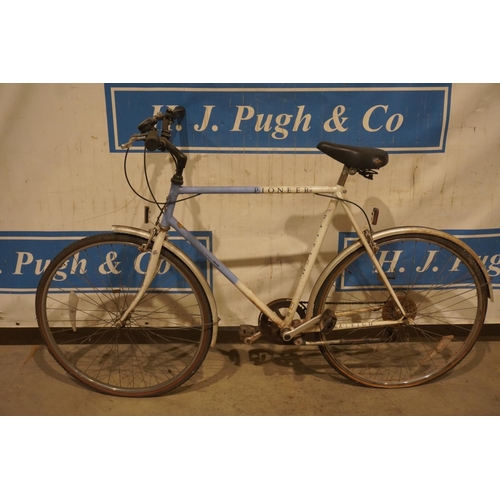 230 - Raleigh Pioneer gents bicycle