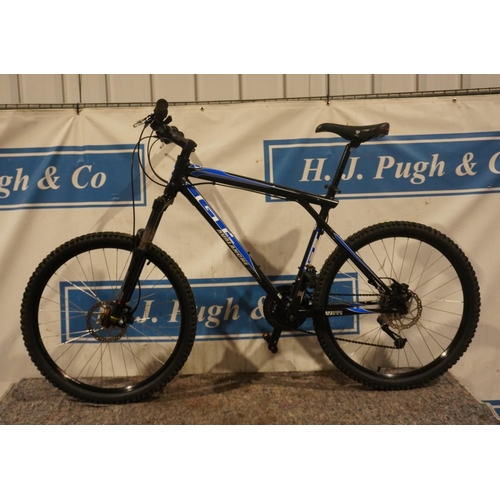 231 - GT Avalanche 2.0 front suspension mountain bike. Front and rear discs. 24Spd