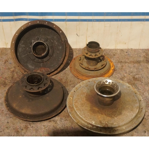 265 - 4 BSA wheel hubs