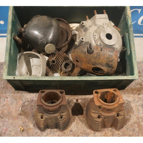 307 - BSA B31 barrels, Triumph 5T crankcases and assorted pre war spares