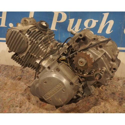 330 - Kawasaki Z200 1980's engine with 150 PSI compression, starter, clutch and generator