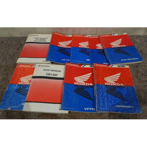 351 - Selection of Honda shop manuals including RC45- dealer copies