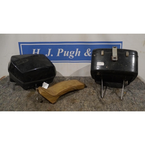 365 - Rear carrier box, no key and leather chopper, bobber seat with flame stitching