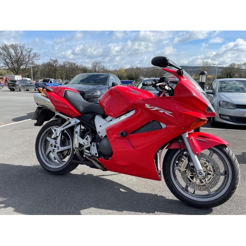 626 - Honda VFR 800 motorcycle. 2005. Very low miles showing on the clock as 7071 miles. MOT until Nov 202... 