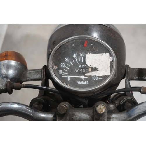 681 - Yamaha AS1 motorcycle. 125cc. Frame no. AS1-034139, Engine no. AS1-018976. Engine turns with good co... 