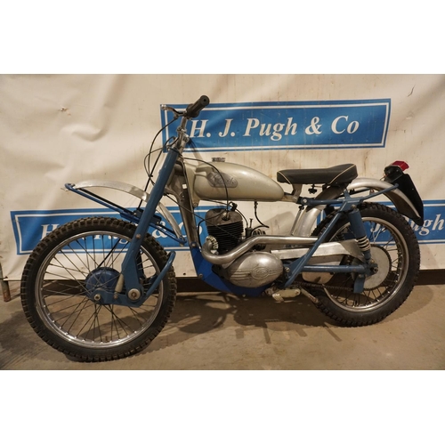 723 - Greeves Scottish trials bike. 1960. 250cc. Frame no. 61/1393. Reg. YAS 579. V5