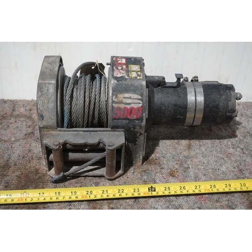 208 - S 5000 trailer winch