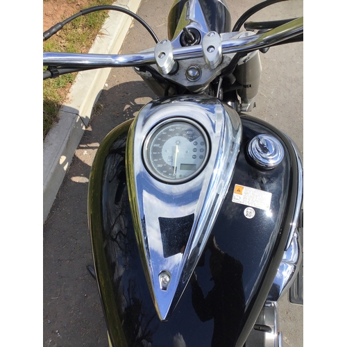 660 - Yamaha XVS 950 Midnight Star motorcycle. 2010. Runs. This bike was declared CAT N with only light da... 