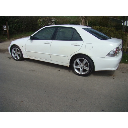 768 - Lexus IS200 SE saloon car. 1988cc petrol. 95,000+ miles. MOT till 11/01/22. Reg WJ51 UUH. V5, keys