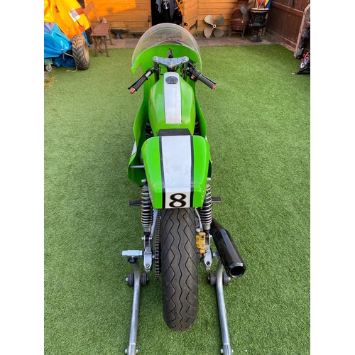 675B - Kawasaki Z550 Cafe racer/track bike. this has been painted in Eddie Lawson colours. Runs and rides. ... 