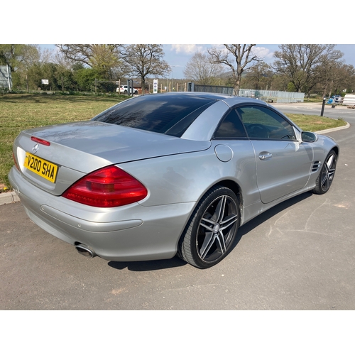 755 - Mercedes SL 350 Auto 2 door. 2003. This car only comes with the secondary key fob and as such we are... 