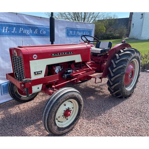 80 - International McCormick 276 tractor. Restored, excellent ploughing tractor, starter, runs and drives... 