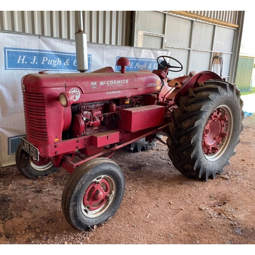 International McCormick BWD6 Super Standard diesel tractor