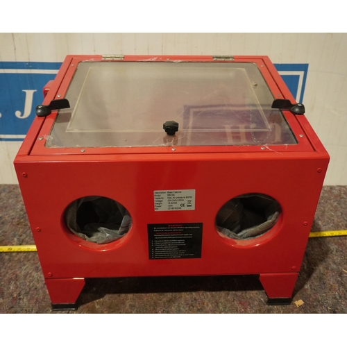 431 - Sand blasting cabinet