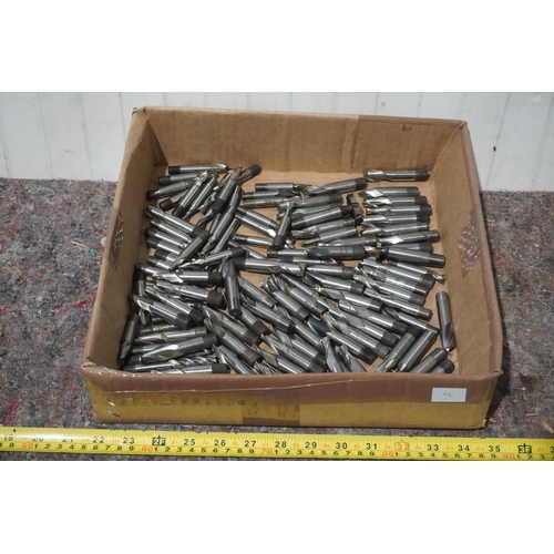 453 - Box of milling cutters 3/8