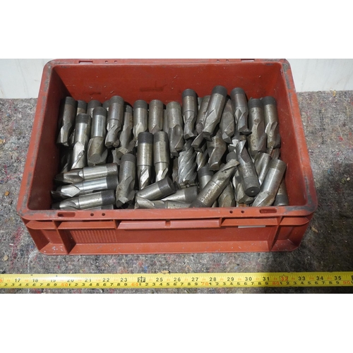 456 - Crate of milling cutters 25mm and 1