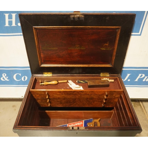 552 - Victorian tool chest with 4 sliding trays with mahogany front and sides and solid walnut knobs 35x23... 