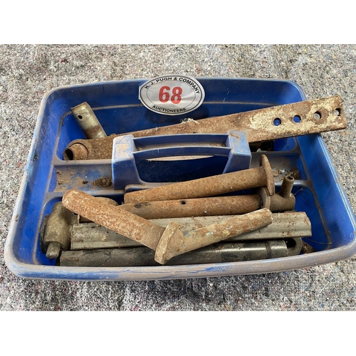 68 - Various plough parts