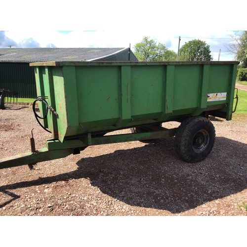 109 - AW 3.5 ton trailer, oversized wheels & grain shoot