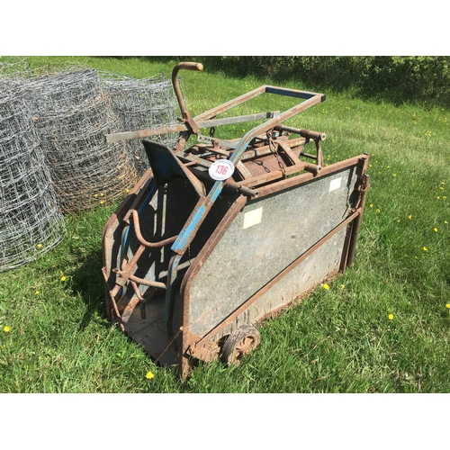 136 - Poldenvale sheep turnover crate