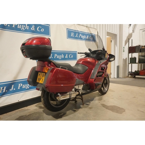 870 - Honda Pan European motorcycle. 1100cc. 1997. Runs. MOT until 31/1/22. Declared CAT C on 27.5.98. Reg... 