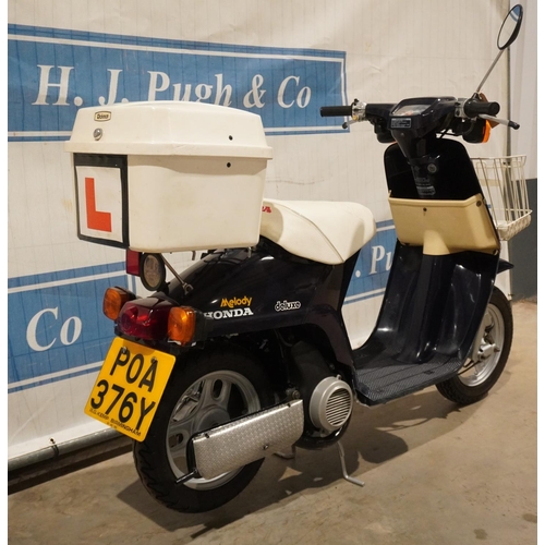 865 - Honda Melody Deluxe moped, 1982, 49cc. Good condition and rare moped. In storage since 1998. Needs a... 