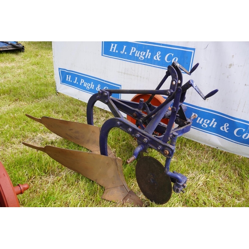 53 - Ford Ransome 2 furrow mounted plough