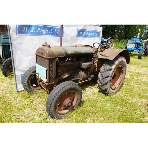 103 - Fordson Standard N water washer tractor. 1936/37. PTO. Belt pulley. Runs and drives