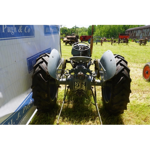 115 - Ferguson TEF diesel tractor. Runs and drives. sn 473046. Reg. NVJ 668. V5