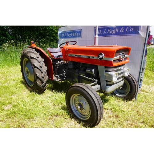 119 - Massey Ferguson 135 tractor. Runs and drives. Restored. Reg.BFH 835J. V5. Ex Guinness hopyards