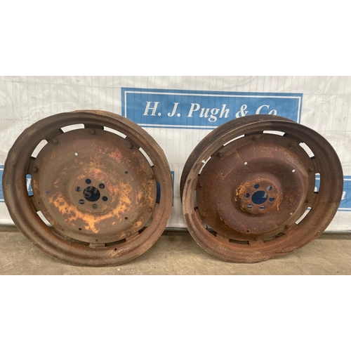 13 - Fordson rear wheels 36