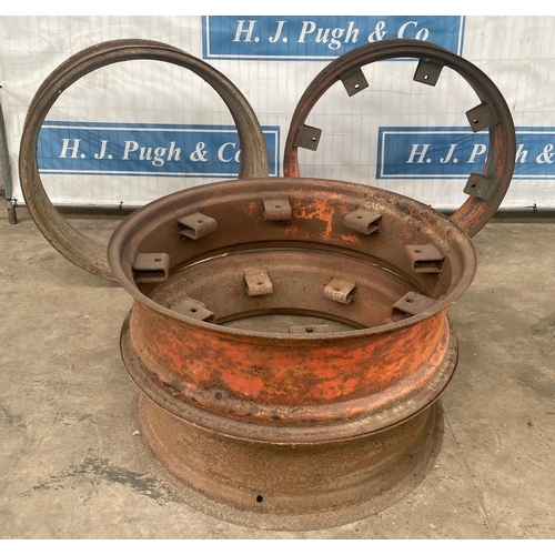 14 - Fordson Major wheels 3 plus 1 other