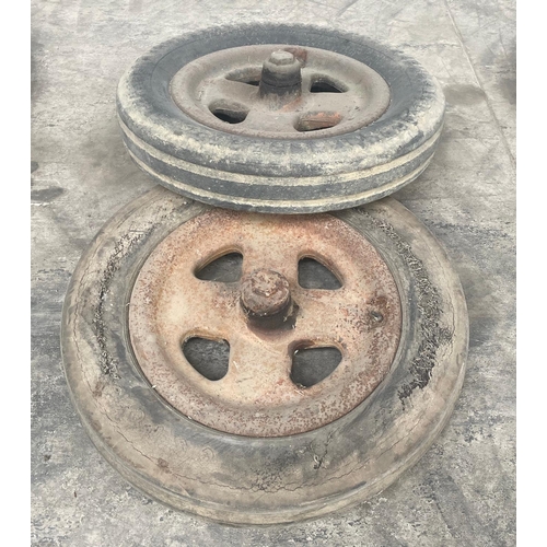 17 - Fordson Standard front wheels and tyres 19