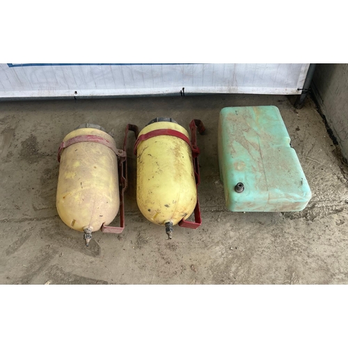 70 - Sprayer induction tanks